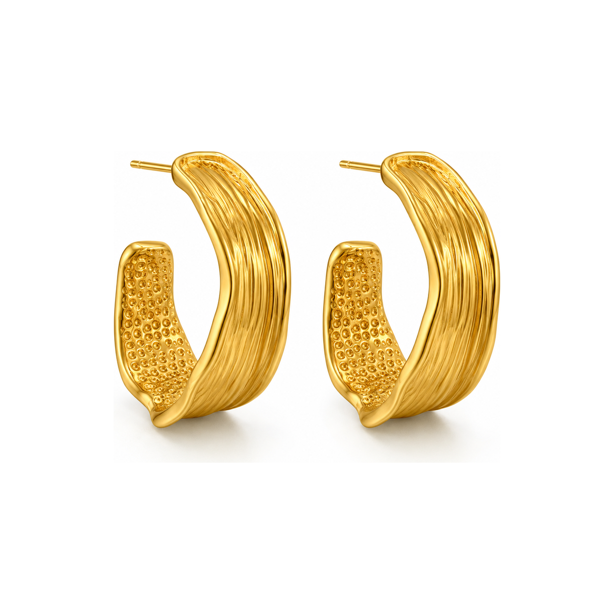 Ribbed Hoop Earrings in gold